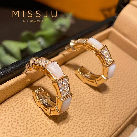 Showlu Fashion Store 50014239 Cold Style Women Shell 925 Silver Needle Chic Ear Ring