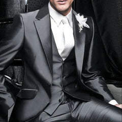 2023 Fashion Casual Custom Made Groom Tuxedo Navy Blue Peak Lapel Wedding/Prom Best Man Suits Bridegroom (Jacket+Pants+Vest) - SHOWLU FASHION STORE