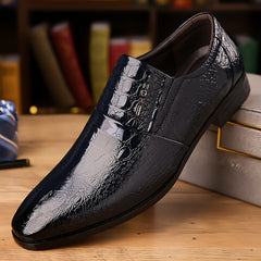 Men's Sleek Pointed-Toe Loafers - Black Crocodile Texture Slip-On Shoes for Business Casual, Party & Casual Attire SHOWLU FASHION STORE