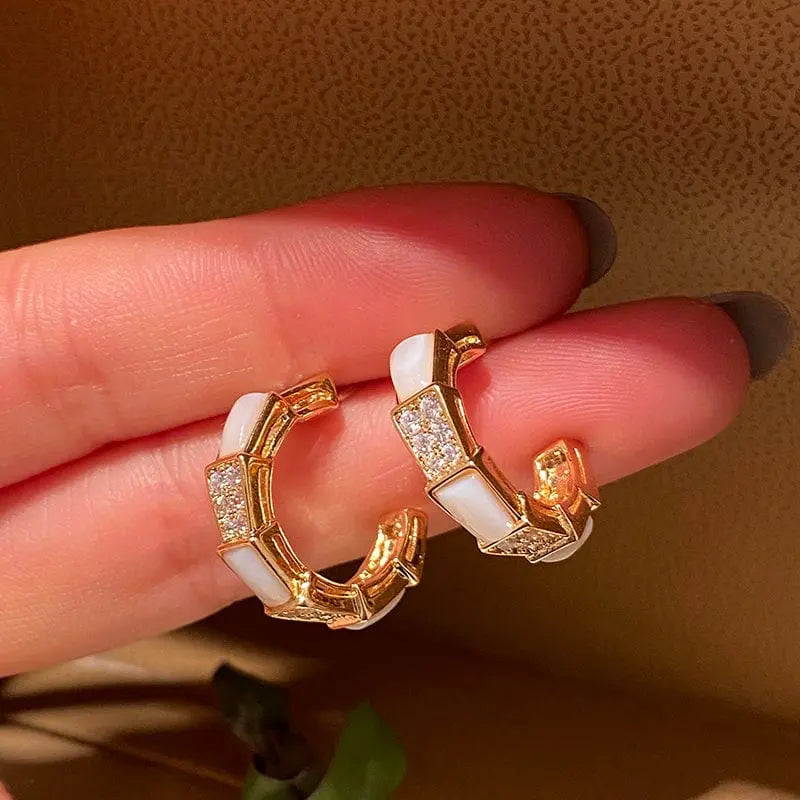 Showlu Fashion Store 50014239 Cold Style Women Shell 925 Silver Needle Chic Ear Ring