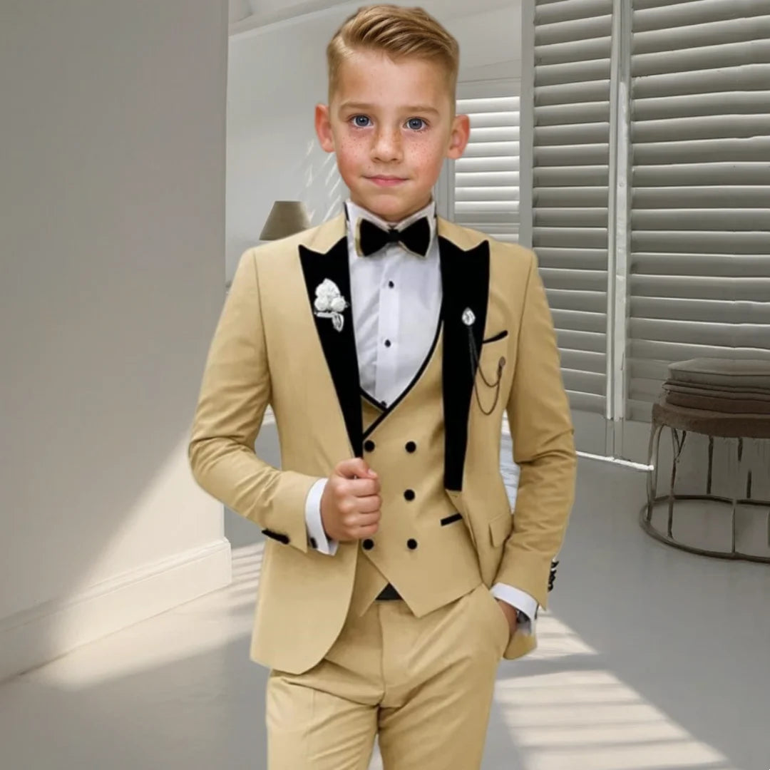 Velvet Peacked Lapel Boy's Suit Set Champagne 4-Pieces Kids Tuxedo Set Blazer Vest Pants Bow-tie For  Birthday Graduation SHOWLU FASHION STORE