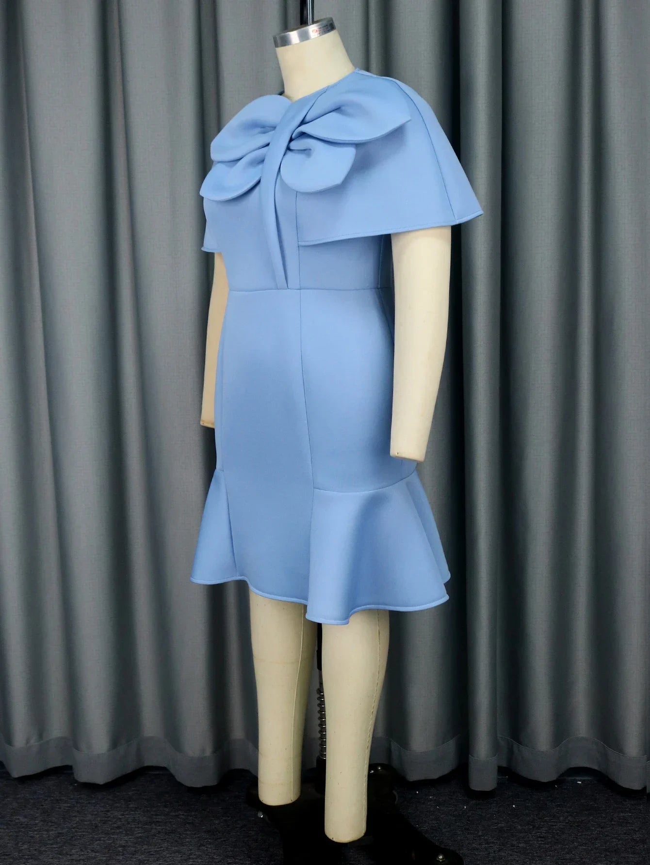 2024 Blue Mini Dress with Round Neck Open Sleeves High Waist Hip Hugging Ruffled Edges Evening Dress AOMEI Summer Women Clothing SHOWLU FASHION STORE