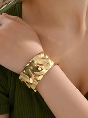 Exaggerated Open - Ended Bracelet Women's Fashion Elegant New Arrival Niche Style Retro Style Metal Texture Bracelet Ruched Face Hand Jewelry - SHOWLU FASHION STORE
