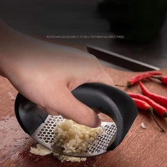 Stainless Steel Garlic Press Crusher Manual Garlic Mincer Chopping Garlic Tool Fruit Vegetable Tools Kitchen Accessories Gadget - SHOWLU FASHION STORE