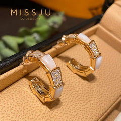 Showlu Fashion Store 50014239 Cold Style Women Shell 925 Silver Needle Chic Ear Ring